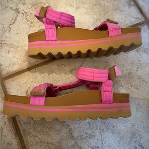 Reef cushion Rem hi women’s platform sandal